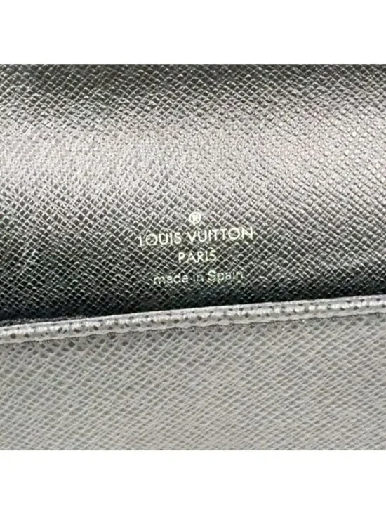 Louis Vuitton Selenga Taiga Ardoise Leather Black Clutch Silver - Picture 3 of 15